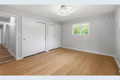 27 Sheffield Lane, Oak Brook, IL 60523 - Photo 16