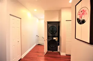 2424 N Southport Ave, Chicago, IL 60614 - Photo 14
