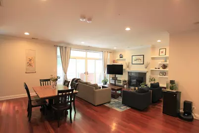 2424 N Southport Avenue #B, Chicago, IL 60614 - Photo 2