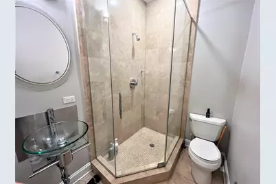 2424 N Southport Avenue #B, Chicago, IL 60614 - Photo 6