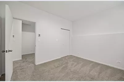 1323 E 61st Street, Chicago, IL 60637 - Photo 18