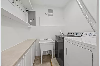 1323 E 61st Street, Chicago, IL 60637 - Photo 30