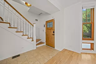 1323 E 61st St, Chicago, IL 60637 - Photo 2