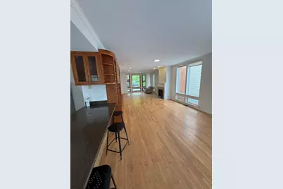 1323 E 61st Street, Chicago, IL 60637 - Photo 8