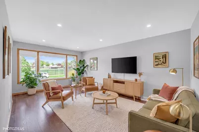 4043 N Wagner Avenue, Schiller Park, IL 60176 - Photo 2