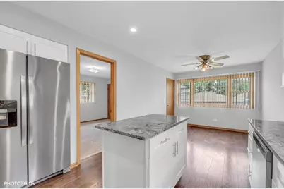 4043 N Wagner Avenue, Schiller Park, IL 60176 - Photo 12