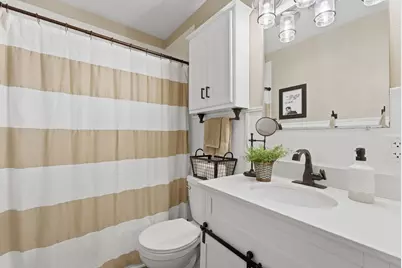 2631 Western Avenue, Davenport, IA 52803 - Photo 12