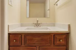 1525 Columbia Ct, Elk Grove Village, IL 60007 - Photo 12