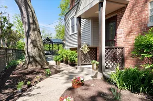 6850 N Lowell Ave, Lincolnwood, IL 60712 - Photo 2