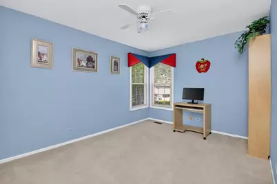 337 W Scarborough Court, Bloomingdale, IL 60108 - Photo 16