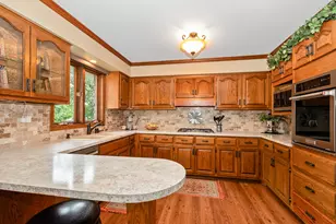 19243 Bernadine St, Lansing, IL 60438 - Photo 12