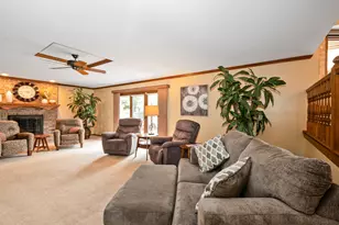 19243 Bernadine St, Lansing, IL 60438 - Photo 16