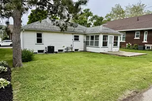 415 9th Pl, Lasalle, IL 61301 - Photo 4