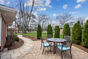 7050 N McAlpin Ave, Chicago, IL 60646 - Photo 22