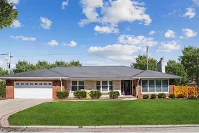 7050 N McAlpin Avenue, Chicago, IL 60646 - Photo 1