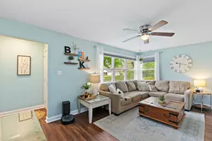 2901 Stork Ct, Rolling Meadows, IL 60008 - Photo 4