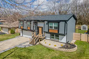 1135 N King Charles Ct, Palatine, IL 60067 - Photo 34