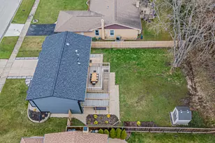 1135 N King Charles Ct, Palatine, IL 60067 - Photo 28