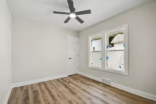 1114 Oakland Ave, Joliet, IL 60435 - Photo 4