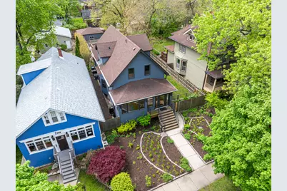 2125 W Greenleaf Avenue, Chicago, IL 60645 - Photo 2