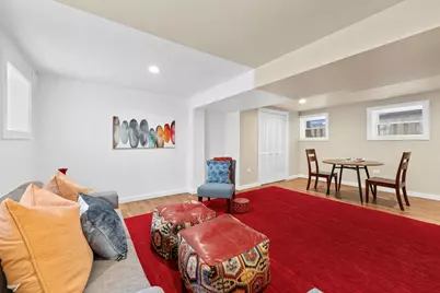 2125 W Greenleaf Avenue, Chicago, IL 60645 - Photo 28