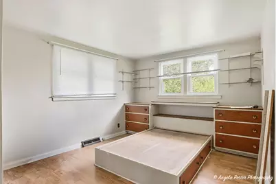 42177 N Lake Avenue, Antioch, IL 60002 - Photo 12