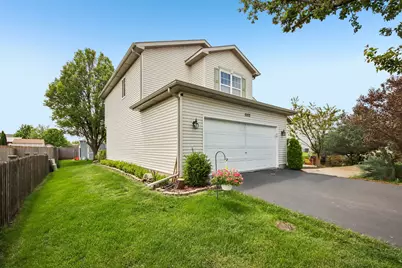 6102 Oldcreek Lane, Joliet, IL 60431 - Photo 4