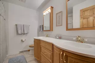 1477 William Clifford Ln, Elk Grove Village, IL 60007 - Photo 16