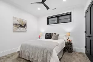 1113 W Chestnut St, Chicago, IL 60642 - Photo 12
