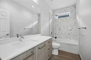 1616 N Hamlin Ave, Chicago, IL 60647 - Photo 18