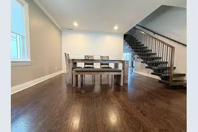 8216 N New England Avenue, Niles, IL 60714 - Photo 12