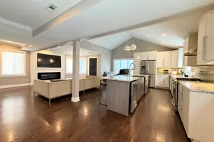 8216 N New England Ave, Niles, IL 60714 - Photo 6