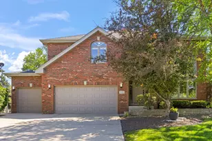 11019 Shenandoah Dr, Orland Park, IL 60467 - Photo 1