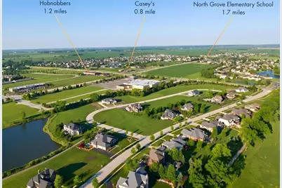 247 Merry Oaks Drive, Sycamore, IL 60178 - Photo 8