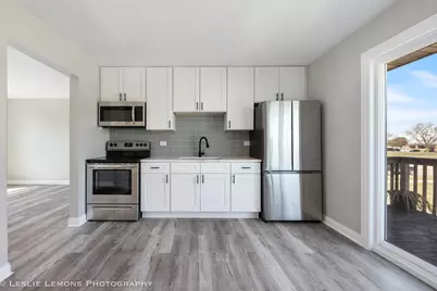 7653 S Roberts Road, Bridgeview, IL 60455 - Photo 8