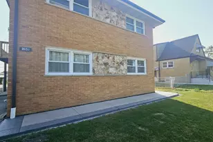 7653 S Roberts Rd, Bridgeview, IL 60455 - Photo 4