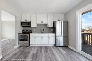 7653 S Roberts Rd, Bridgeview, IL 60455 - Photo 10