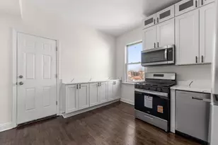 7532 S Champlain Ave, Chicago, IL 60619 - Photo 8