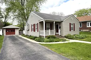 606 S 3rd St, West Dundee, IL 60118 - Photo 2