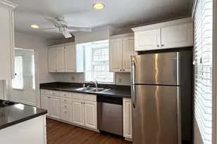 606 S 3rd St, West Dundee, IL 60118 - Photo 6