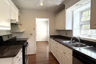 606 S 3rd St, West Dundee, IL 60118 - Photo 8