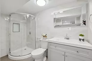 2724 W Jerome St, Chicago, IL 60645 - Photo 32