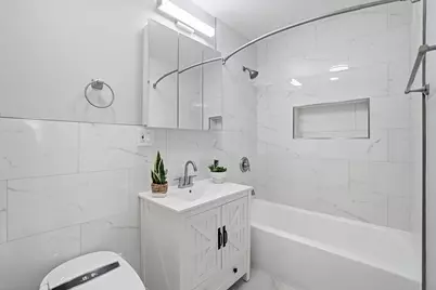 2724 W Jerome Street, Chicago, IL 60645 - Photo 22