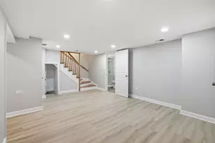 2724 W Jerome St, Chicago, IL 60645 - Photo 28