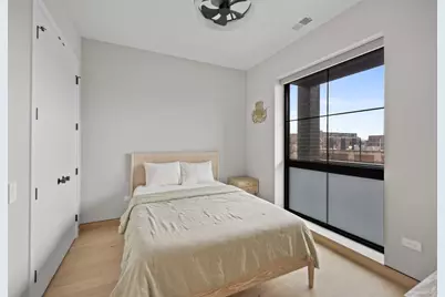 2024 W Irving Park Road #302, Chicago, IL 60618 - Photo 18