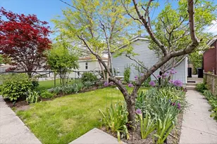 2911 N Washtenaw Ave, Chicago, IL 60618 - Photo 24