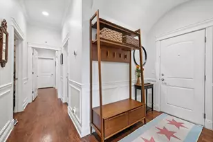 2853 N Halsted St, Chicago, IL 60657 - Photo 2