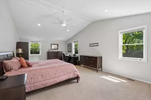 3724 Winnetka Rd, Glenview, IL 60026 - Photo 14