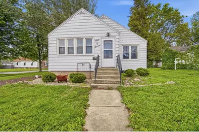 907 N Allin Street, Bloomington, IL 61701 - Photo 2