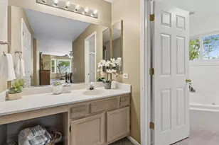 914 Hartford Dr, Gurnee, IL 60031 - Photo 14
